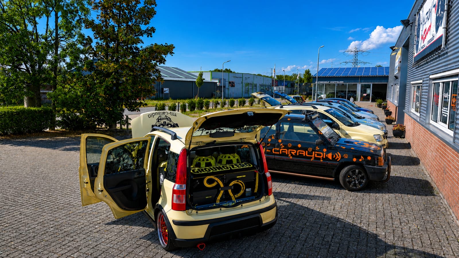 Panda showcar van MJ-Caraudio in actie